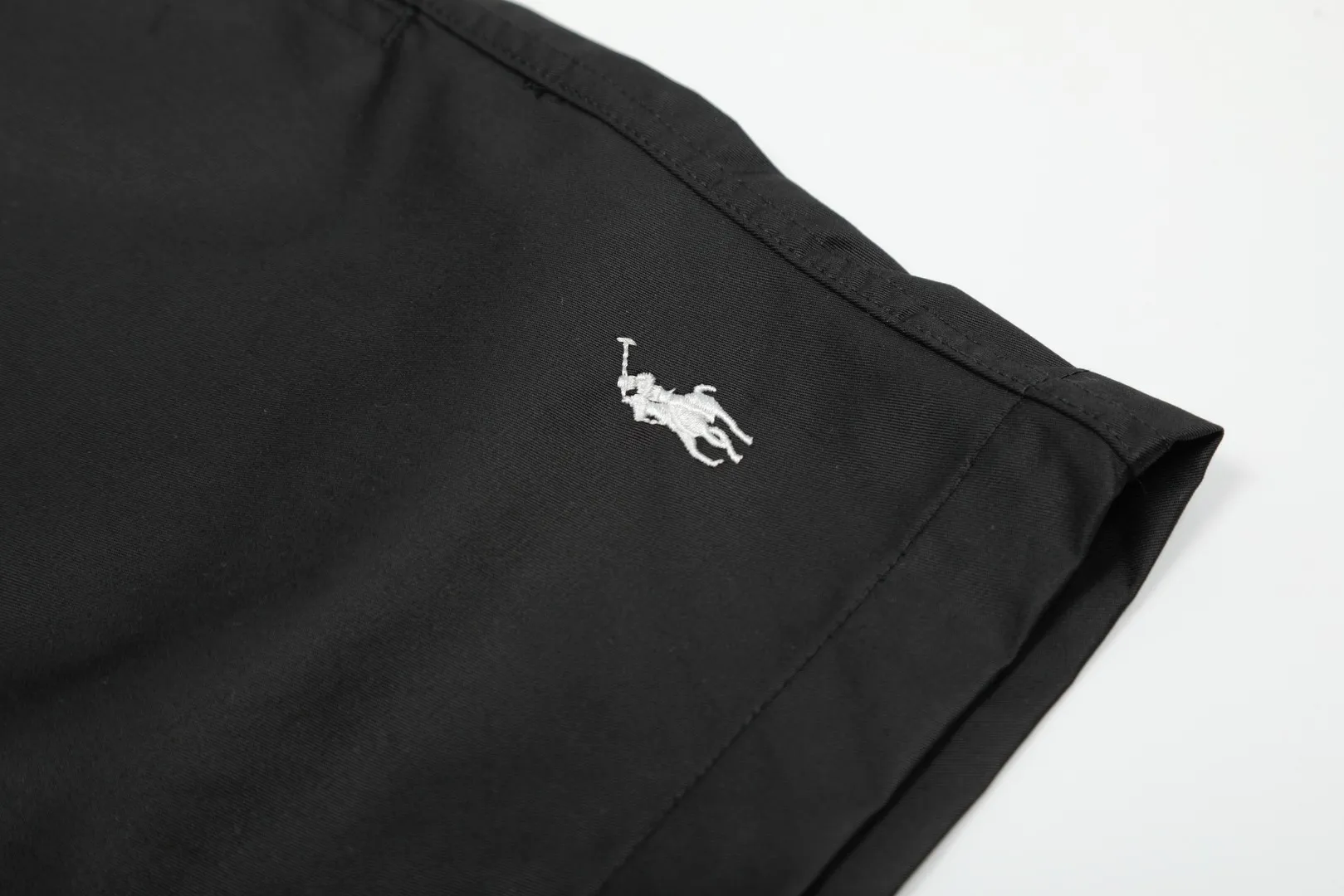 P166 💰 "Top quality" Style number: 1102# [Ralph Lauren Paul small label war horse basic classic shorts] ✅Ralph Lauren Ralph Lauren dopamine war horse small label outdoor shorts ✅Summer fresh, classic and versatile drawstring basic classic shorts ✅Lazy style must-have item The upper body has a fresh feeling ✅Nylon silk floss is smooth and soft, highly breathable and not stuffy ✅Specialized for platform live broadcast, wholesale entity, summer running volume ✅Simple and easy to match, light American style, super great ✅Standard for summer, small and sexy is YYDS, a must-have for petite girls. Size: S-L #Elastic waistline can be stretched. Color: Black, White, Light Blue, Off-white, Pink, Light Green, Khaki